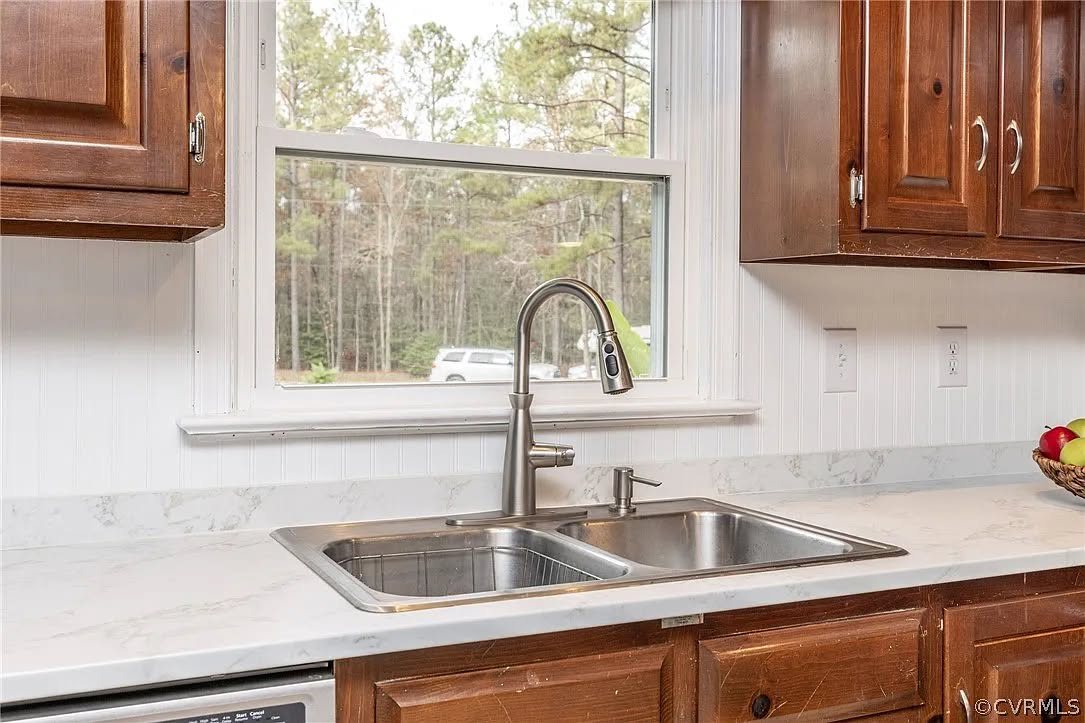 Kitchen sink and faucet installation